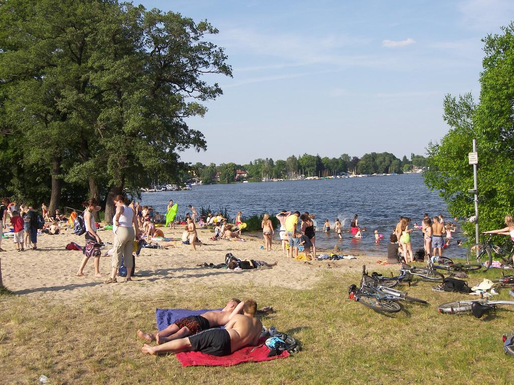 Port Inn Hotel Eichwalde Екстериор снимка