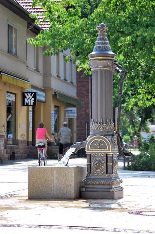 Port Inn Hotel Eichwalde Екстериор снимка